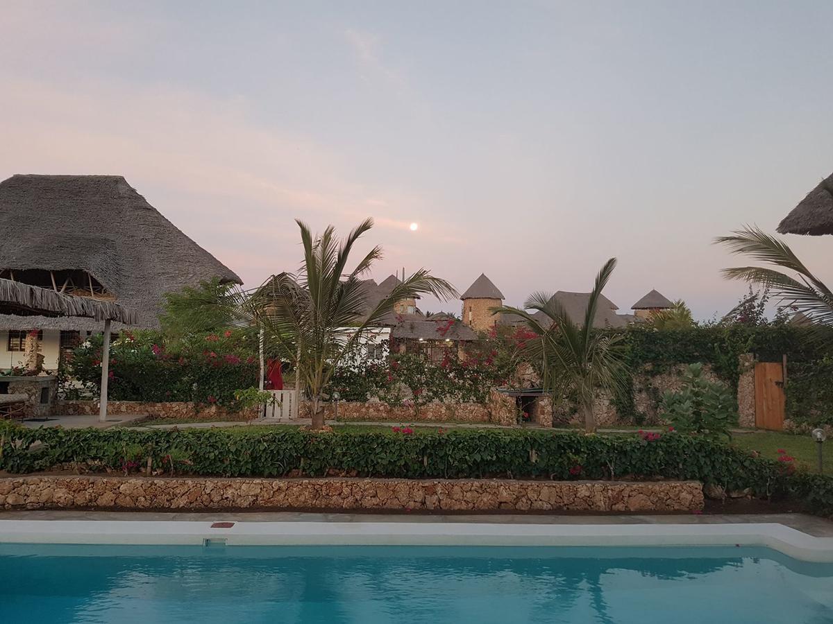 Nyumba Ya Afrika Bed & Breakfast Watamu Exterior photo