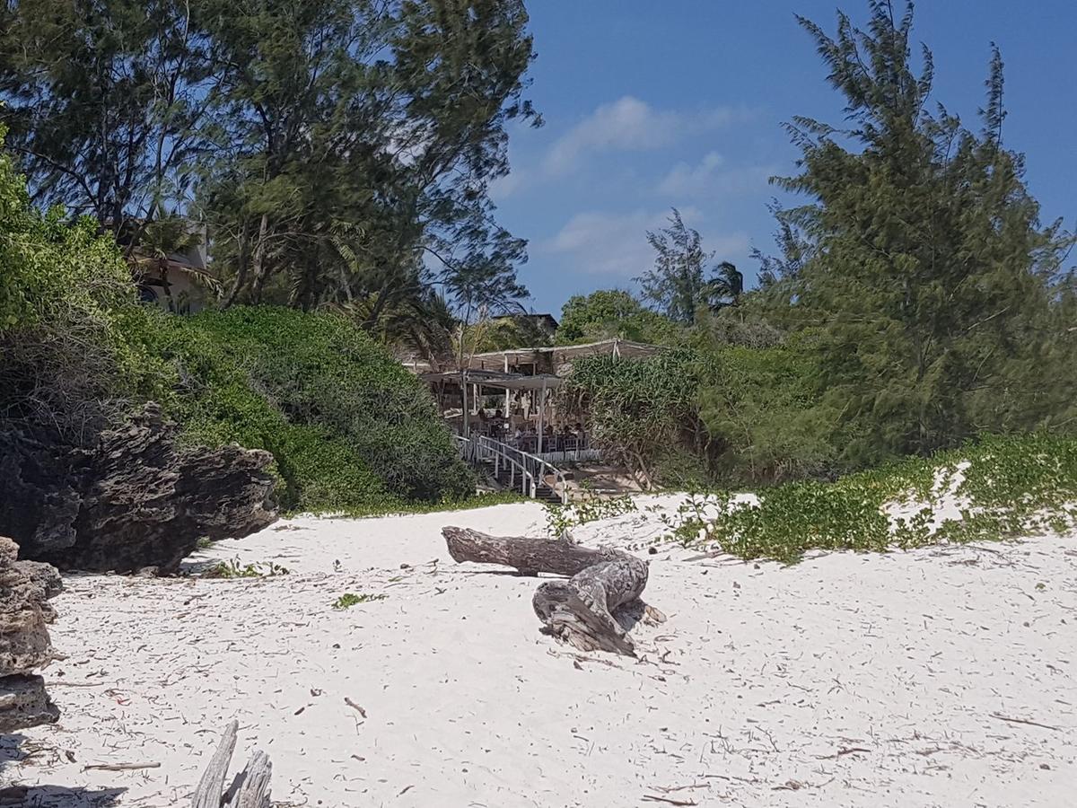 Nyumba Ya Afrika Bed & Breakfast Watamu Exterior photo