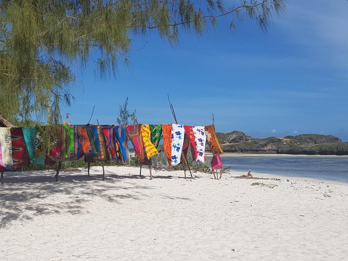 Nyumba Ya Afrika Bed & Breakfast Watamu Exterior photo
