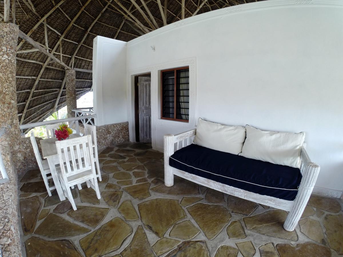 Nyumba Ya Afrika Bed & Breakfast Watamu Exterior photo