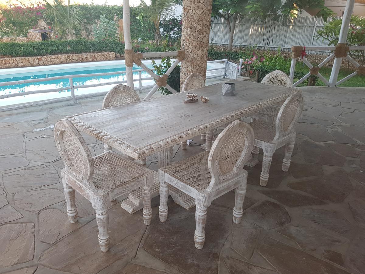 Nyumba Ya Afrika Bed & Breakfast Watamu Exterior photo
