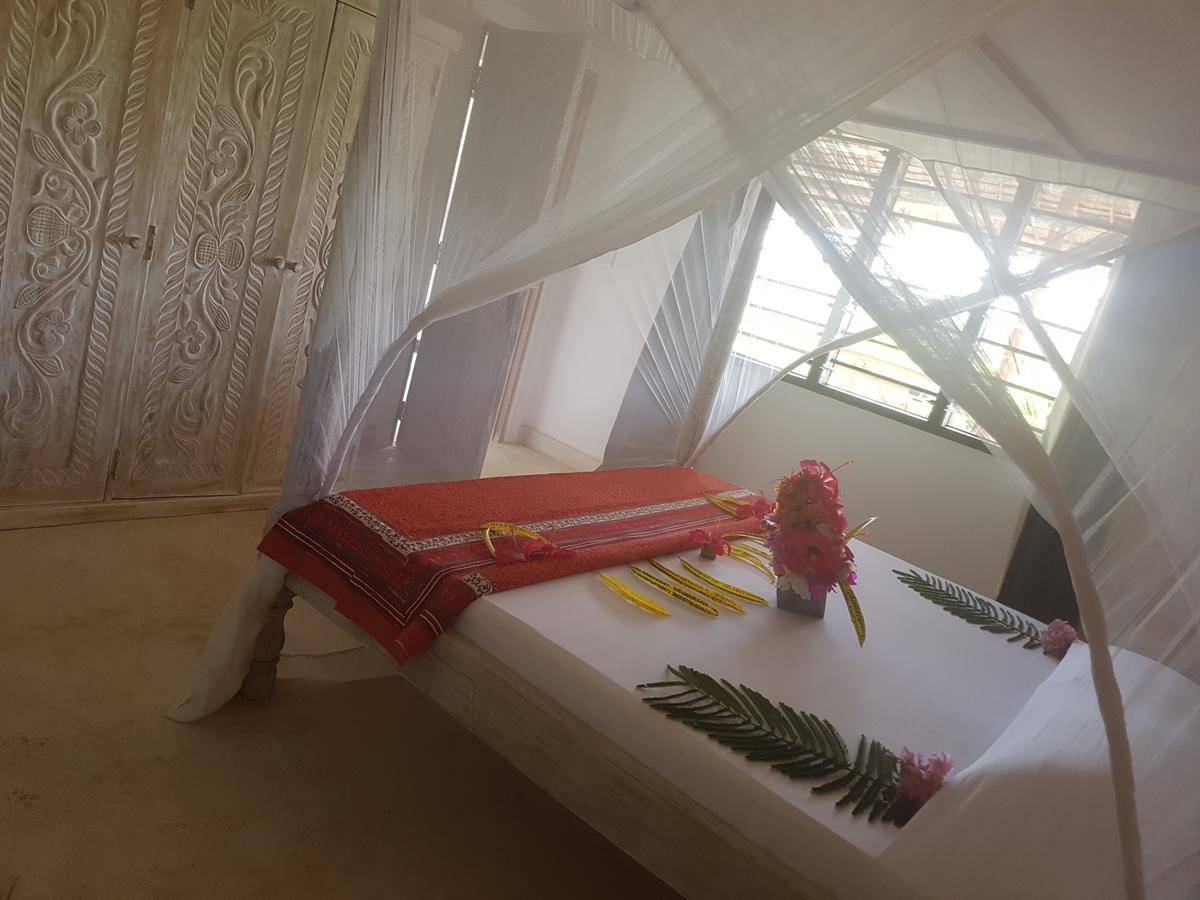 Nyumba Ya Afrika Bed & Breakfast Watamu Exterior photo